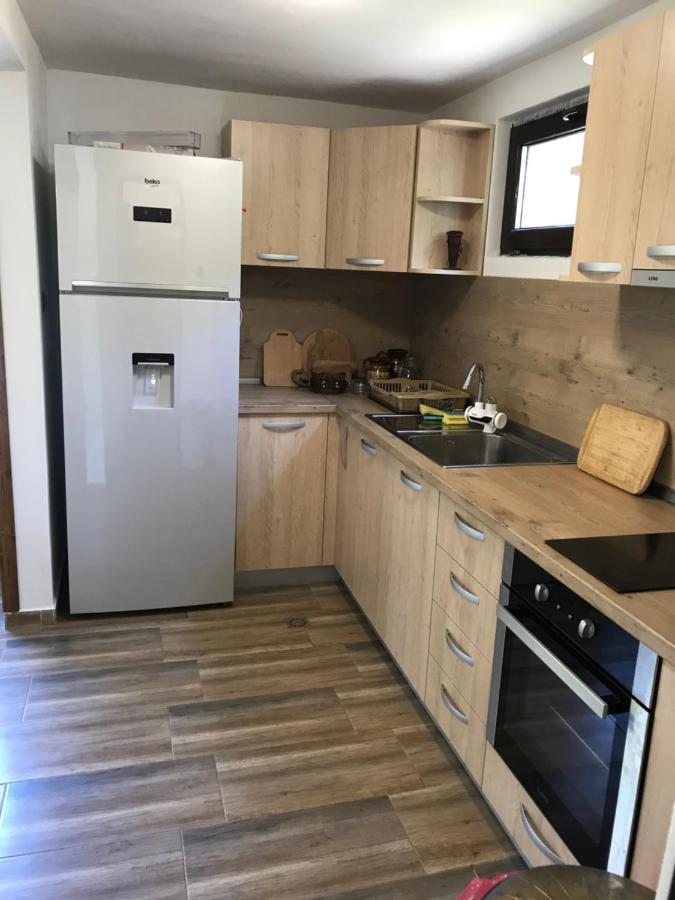 Neda'S House Hotel Червен Екстериор снимка