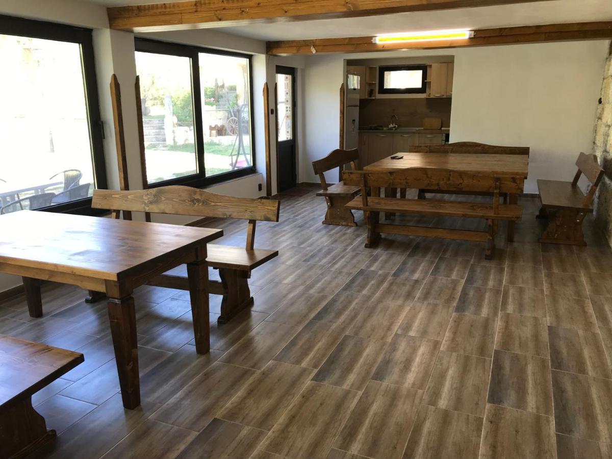 Neda'S House Hotel Червен Екстериор снимка